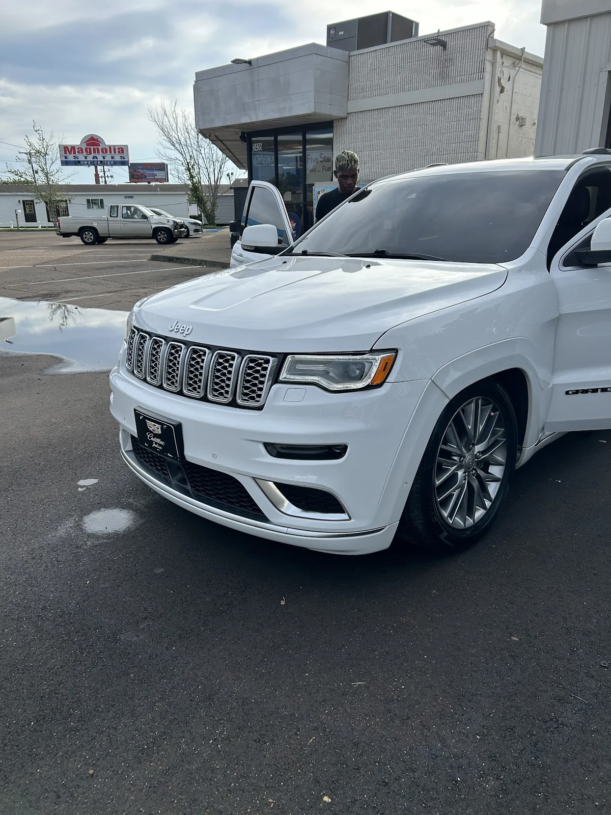 J9’s Window Tinting shop exterior